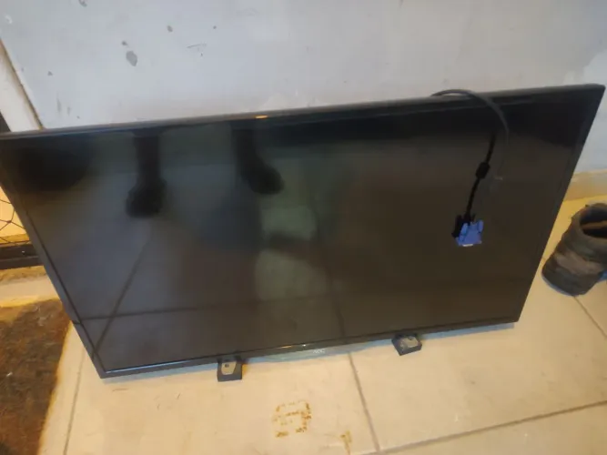Tv led 32 polegadas AOC. 