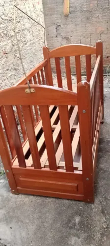 Berço de bebê muito conservado R$ 350,00