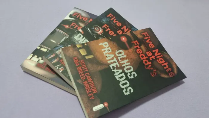 Livros de Five nights at Freddy's