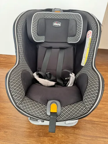 Cadeirinha Chicco Nextfix 9 posições