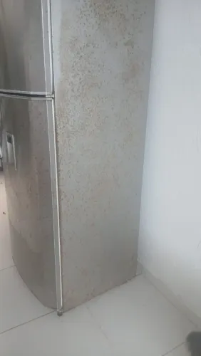 Adesivo e reparos em geladeiras e fogões