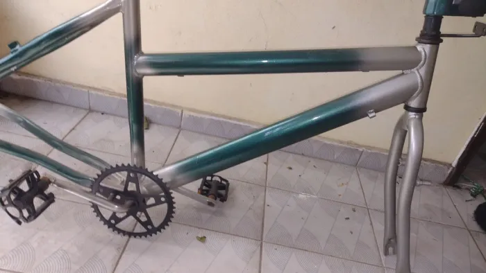 Quadro de alumínio aro 26