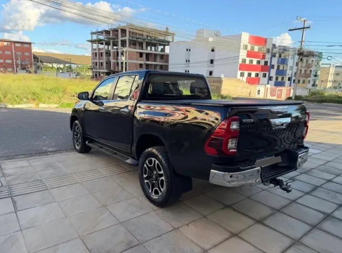 Toyota Hilux CD SRX 4X4 2.8 TDI 16V Diesel Aut. 2022