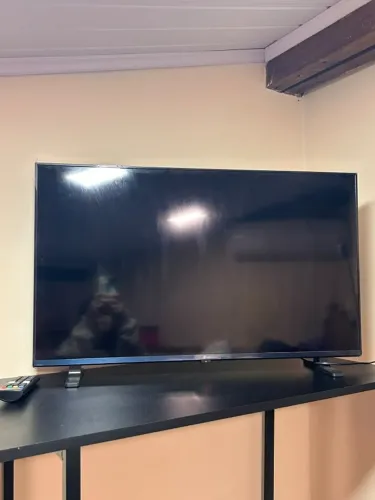 SMART TV LG 32" 32LR651CBSA ThinQ AI Amazon Alexa Apple Airplay 2 HDR 10 Otimizador de Gam