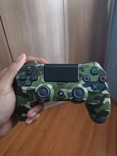 Controle de ps4 edição especial camuflado