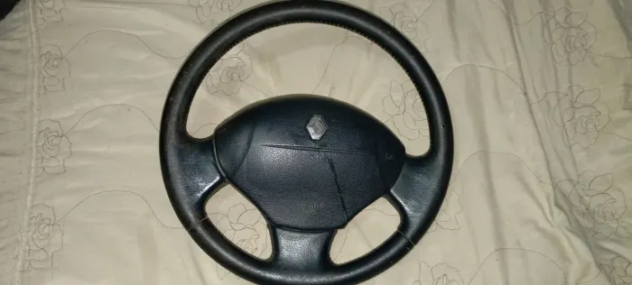 Volante do scenic e Megane RXE ano 2000
