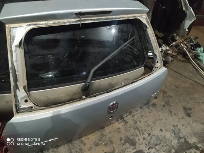 Tampa traseira Fiat punto
