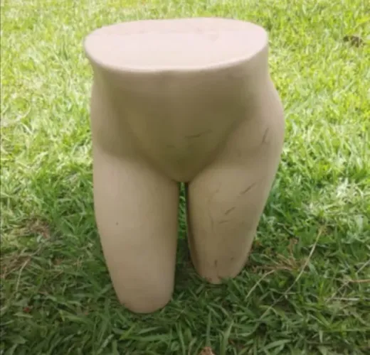 Manequim feminino meio corpo 