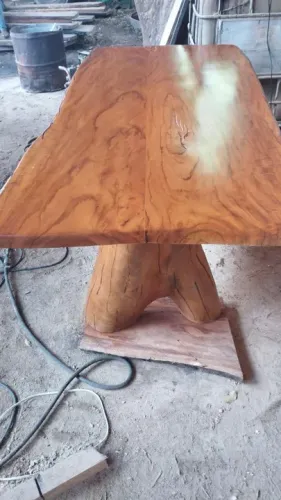 Mesa de 2 metros a pronta entrega.