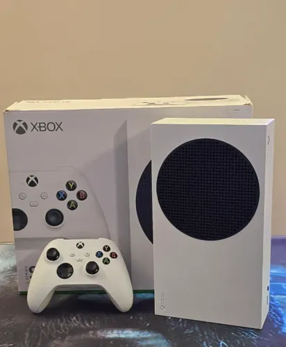 Xbox Série S - 4K + GARANTIA - Temos Loja Física. Aproveite a Oferta!!!
