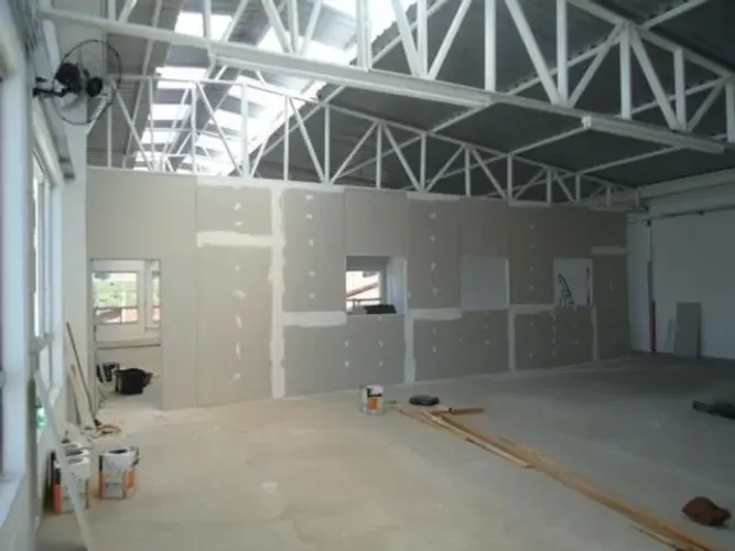 instalador drywall gesseiro para todo serviços em gesso