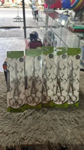 Promoção Tesoura profissional barbearia ? 7 polegadas aço inox