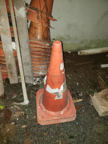 25 cones muito bem conservados r$ 175,00