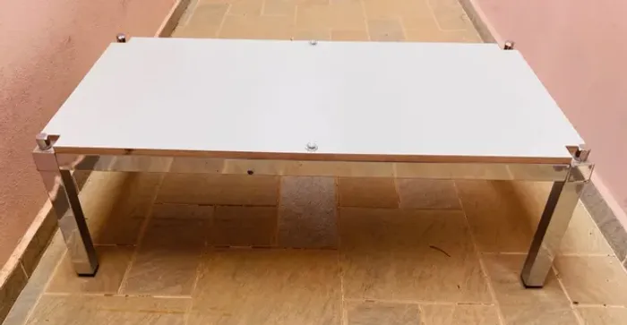 Mesa Baixa De Centro / Dimensões : A=36cm x L= 1,07m x P= 57cm