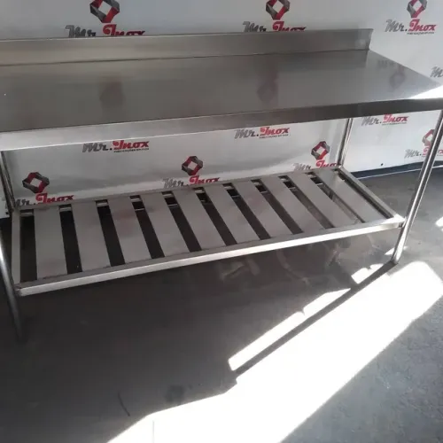 Mesa inox pra açougue capacidade 200kg/ bancada de açougue