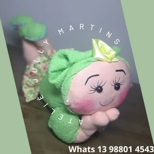 Bonequinha de Pano Decorativa