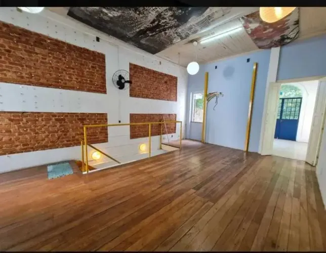 Casa com ponto comercial na Tijuca | Duas frentes | Próximo ao metrô | Uso misto