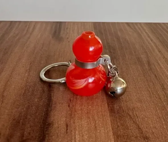 CHAVEIRO VINTAGE ESTILO MONÓCULO - IMAGEM DO CASTELO E ESCRITA JAPONESA