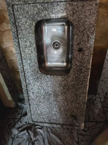 Pia de Granito com Cuba de Aço Inox