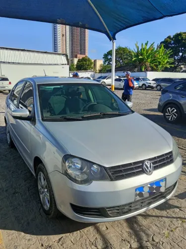 Volkswagen Polo Sedan 1.6 MI Total Flex 8V 4P 2013