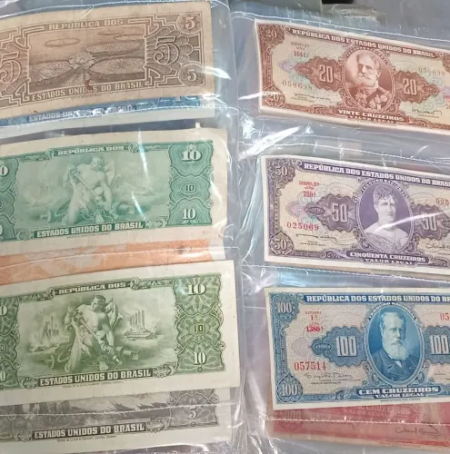Cédulas e moedas antigas, ótima coleção 