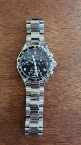 Relógio Victorinox suíço cronógrafo vidro safira
