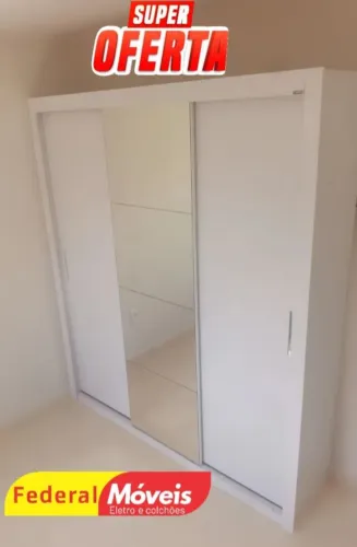 Guarda Roupa com Espelho - 3 Portas de Correr, Novo e Elegante!