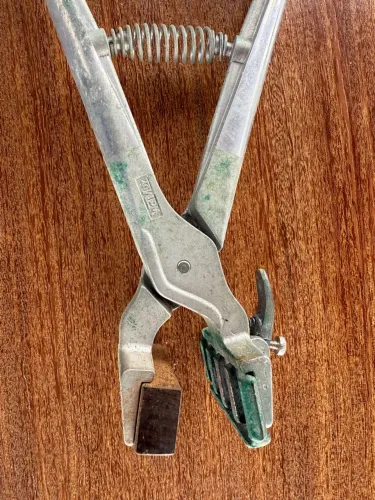 Tatuadora de bovinos - WALMUR