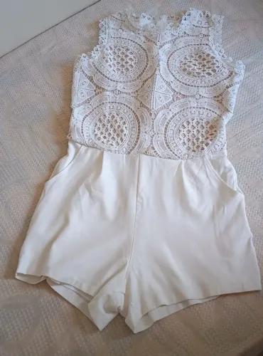 Macaquinho branco feminino 