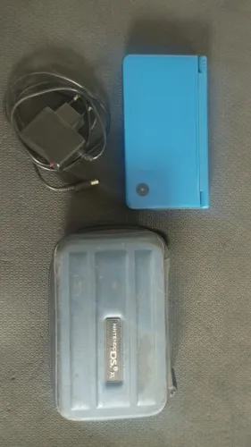Nintendo DSI XL Azul