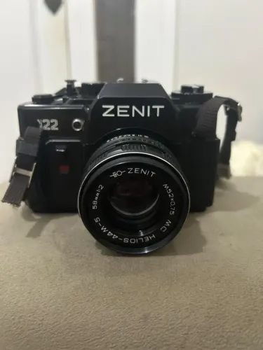 Camera Zenit 122 + Lente Fotografica Zenit Helios-44-6  58mm 1:2