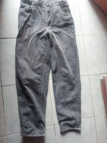 Calça jeans preta