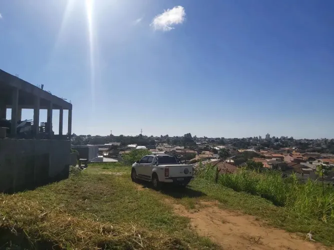 Oportunidade: lote de 300m² aterrado e pronto para construir
