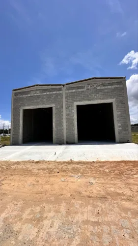 Galpões novos e prontos para locação..