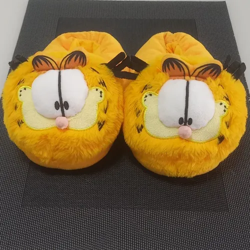 Pantufas Garfield - Conforto e Diversão nos seus pés!