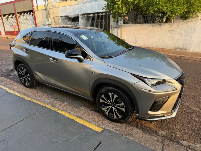 Toyota Lexus nx 300 2.5 híbrido f-Sport 2020 34 mil Abaixo da tabela  