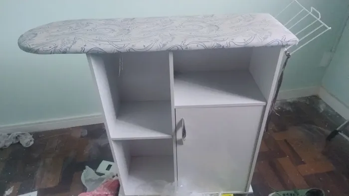 Mesa de passar roupa 