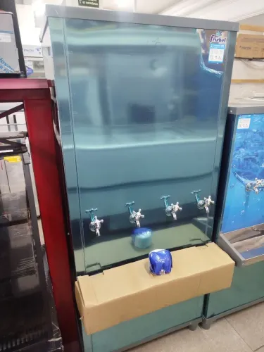 Bebedouro industrial 4 torneiras 200L Inox Frisbel