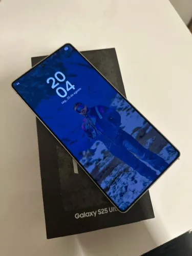 Galaxy S25 Ultra 256GB - Novo com nota Fiscal