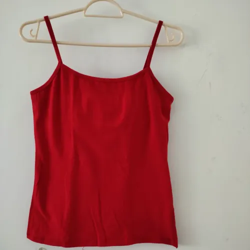 Blusa Regata Vermelha branca e preta