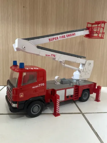 Caminhão de Bombeiros Brinquedo