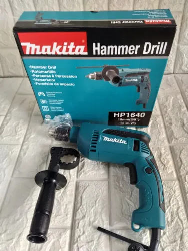 Furadeira de impacto Makita 750w