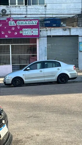 Volkswagen Polo Sed./sed. Comf. 2.0/2.0 Flex 8V 4P 2003