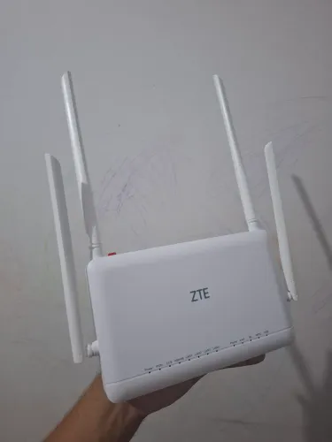 Roteador Wi-Fi ZTE + Repetidor de Sinal até 50 Metros