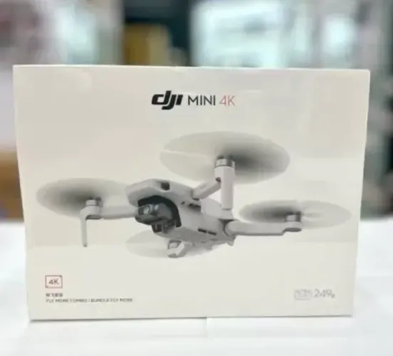 Drone Dji mini 4k com combo fly more(3 baterias inclusas)-LACRADO