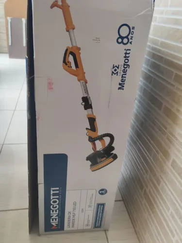 Lixadeira de Parede Menegotti MLP 750 220V