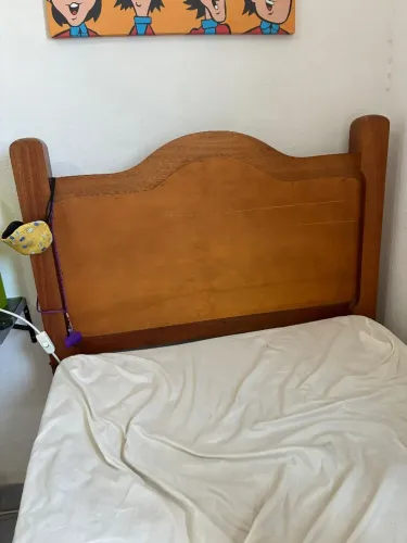 Cama madeira solteiro com colchão (Olinda )