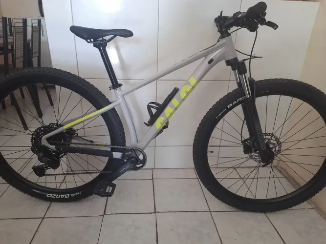 Bicicleta Caloi explorer Aro 29 tam 15