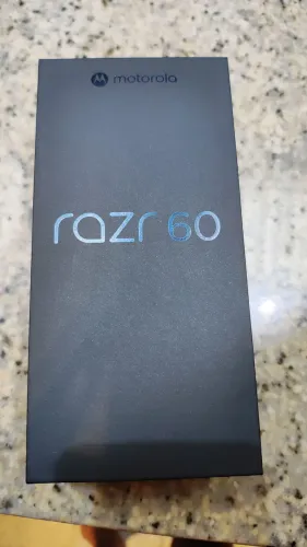 Motorola razr 60