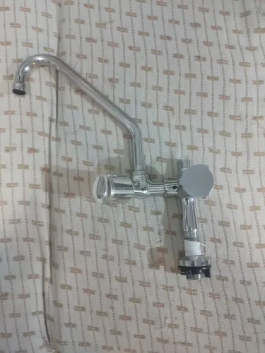 Torneira Docol para Cozinha em Aço Inox com entrada para filtro.